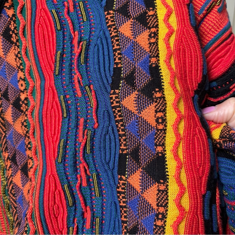 Vintage Tundra Canada Coogi Style Sweater multi-colored 3D knit pattern - Large - Picture 4 of 8